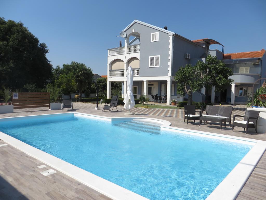 Banic Apartments With Pool Biograd Na Moru Bilik gambar