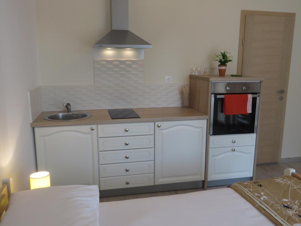 Banic Apartments With Pool Biograd Na Moru Bilik gambar
