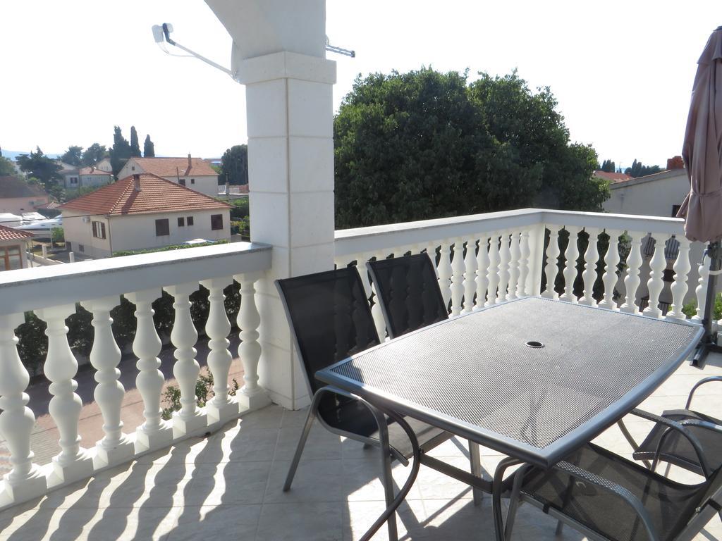 Banic Apartments With Pool Biograd Na Moru Bilik gambar