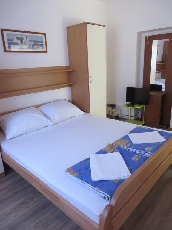 Banic Apartments With Pool Biograd Na Moru Bilik gambar