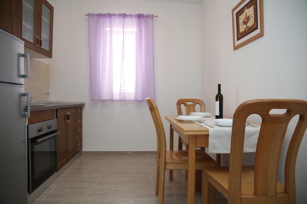 Banic Apartments With Pool Biograd Na Moru Bilik gambar