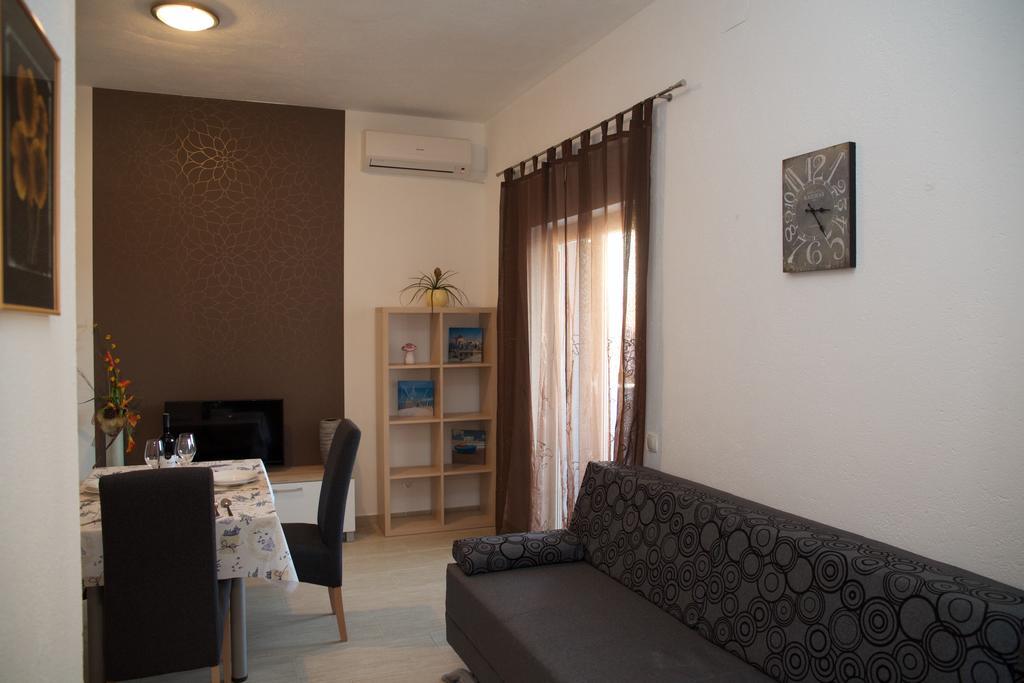 Banic Apartments With Pool Biograd Na Moru Bilik gambar
