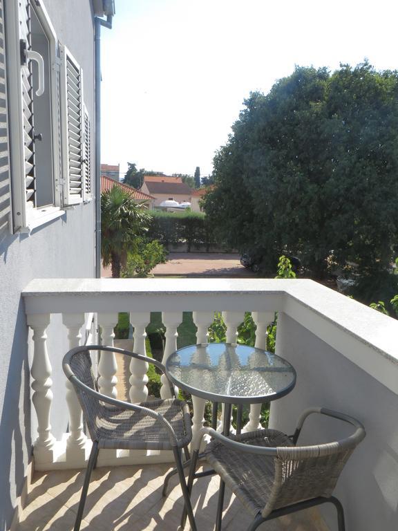 Banic Apartments With Pool Biograd Na Moru Luaran gambar